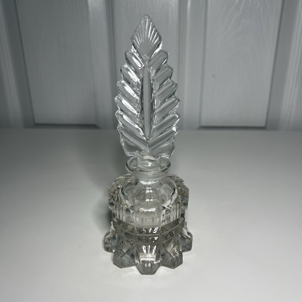 L. E. Smith 1940's Pressed Glass Perfume‎ Bottle Glass with Feather Stopper